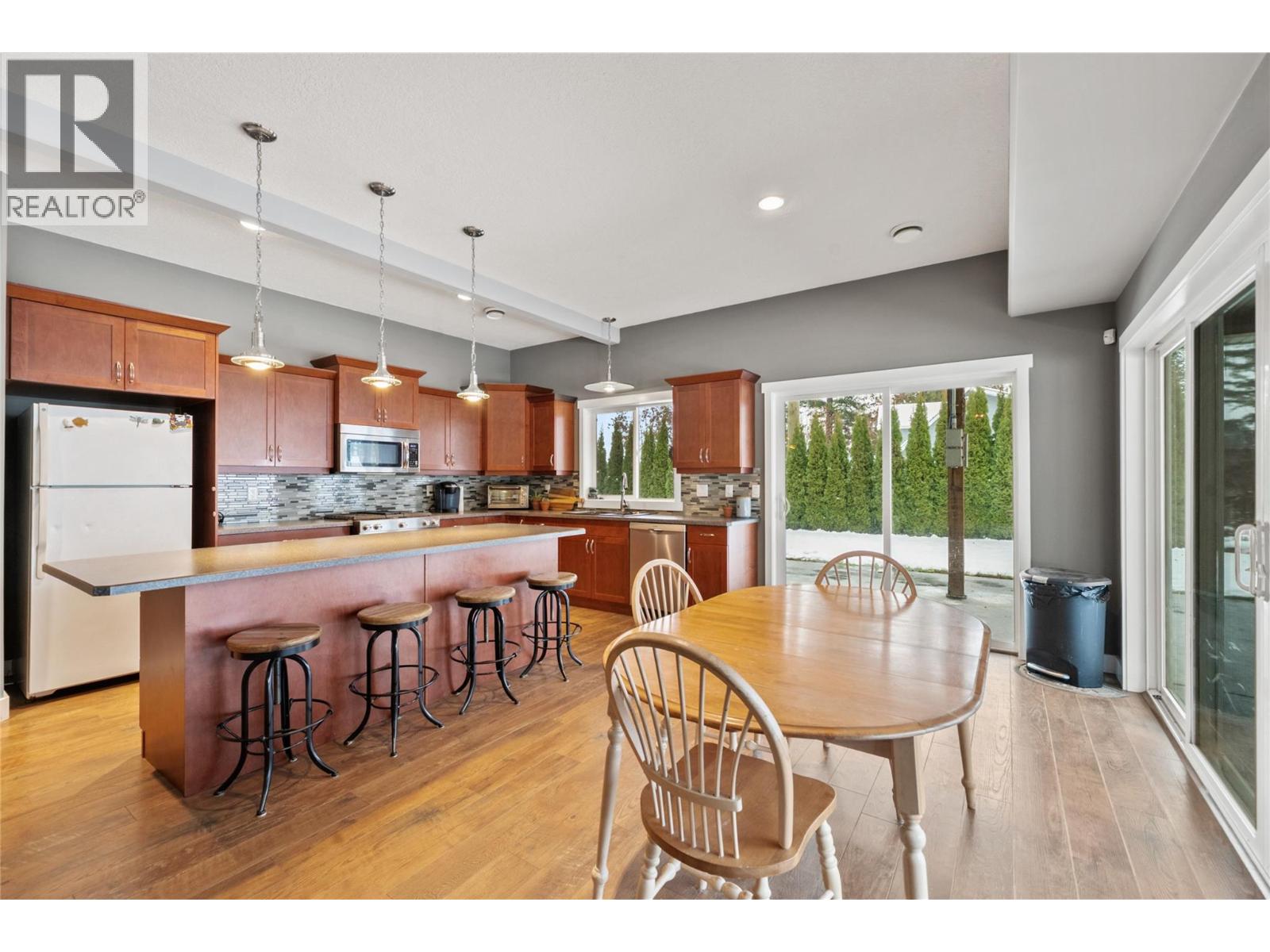 3751 65 Avenue Nw, Salmon Arm, British Columbia  V1E 3A5 - Photo 15 - 10370382