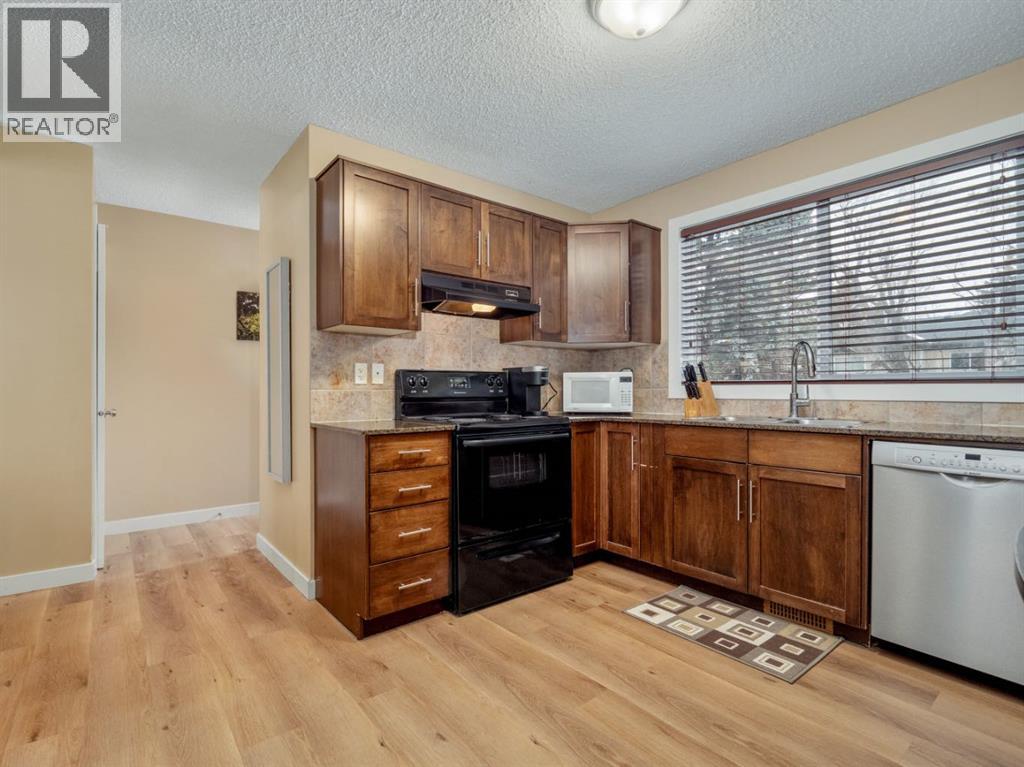 6, 275 Columbia Boulevard W, Lethbridge, Alberta  T1K 4B8 - Photo 13 - A2289931