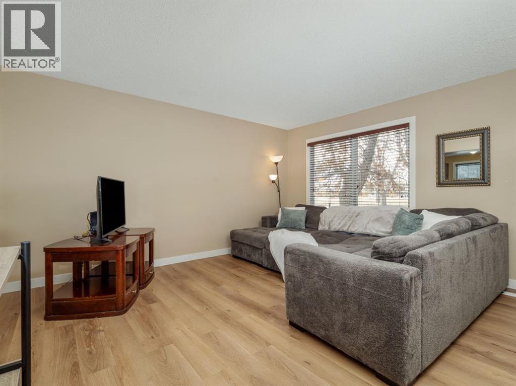 6, 275 Columbia Boulevard W, Lethbridge, Alberta  T1K 4B8 - Photo 8 - A2289931