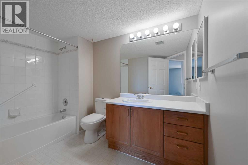 #, 1202 Sienna Park Green Sw, Calgary, Alberta  T3H 3N7 - Photo 8 - A2290372