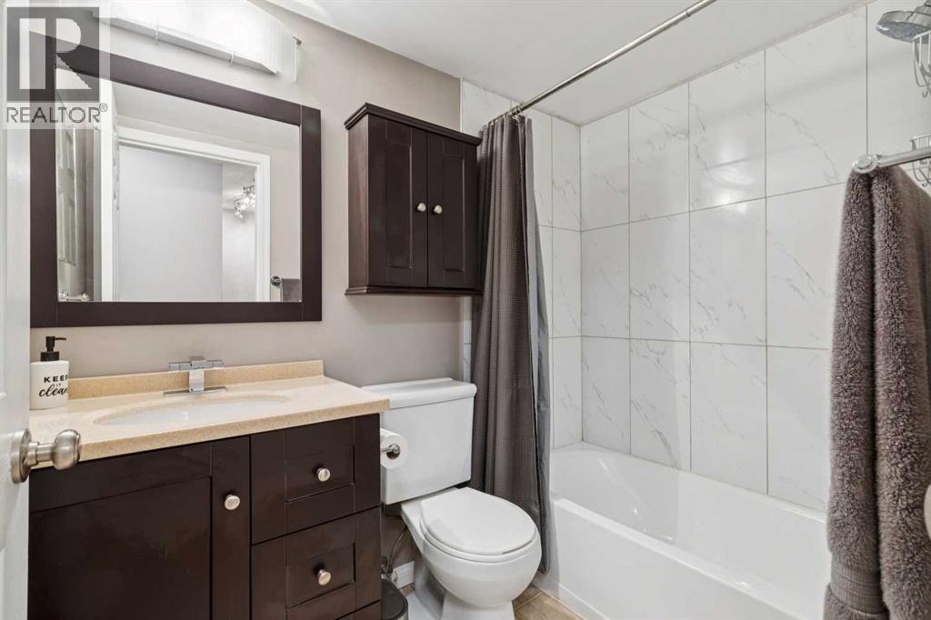 102, 21 Dover Point Se, Calgary, Alberta  T2B 3K4 - Photo 14 - A2290799