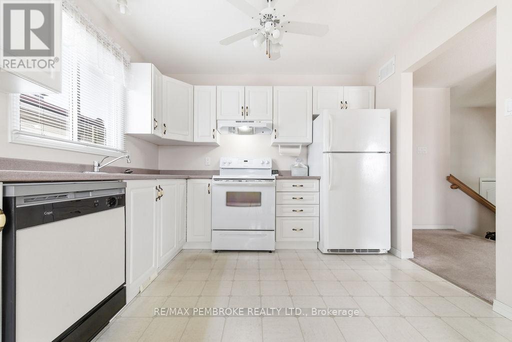 614 Weston Street, Pembroke, Ontario  K8A 3Y7 - Photo 14 - X12856040