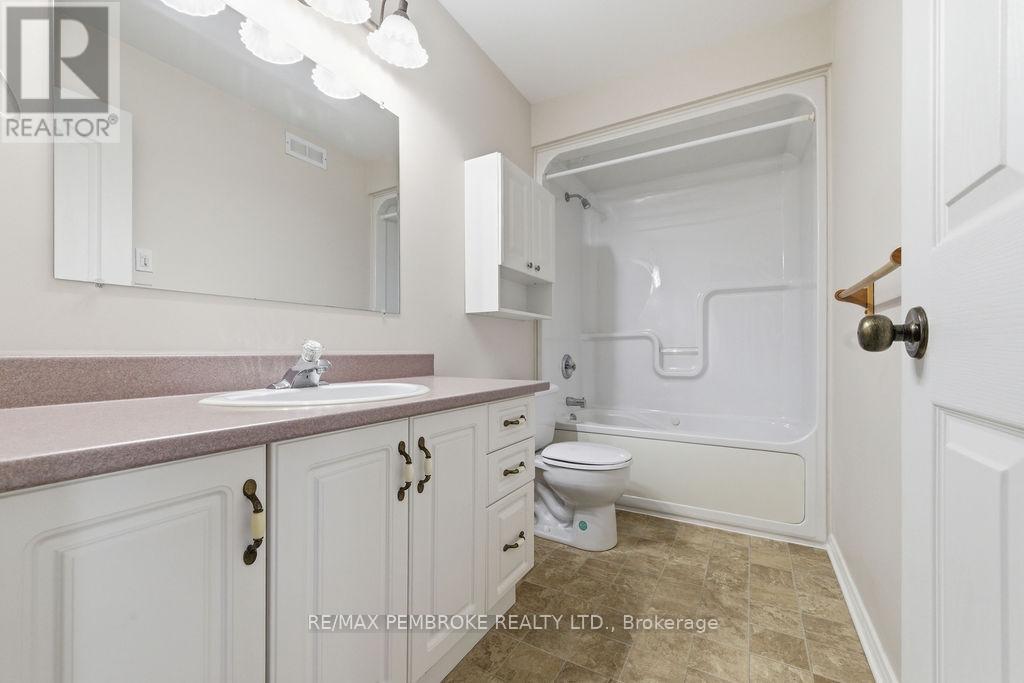 614 Weston Street, Pembroke, Ontario  K8A 3Y7 - Photo 16 - X12856040