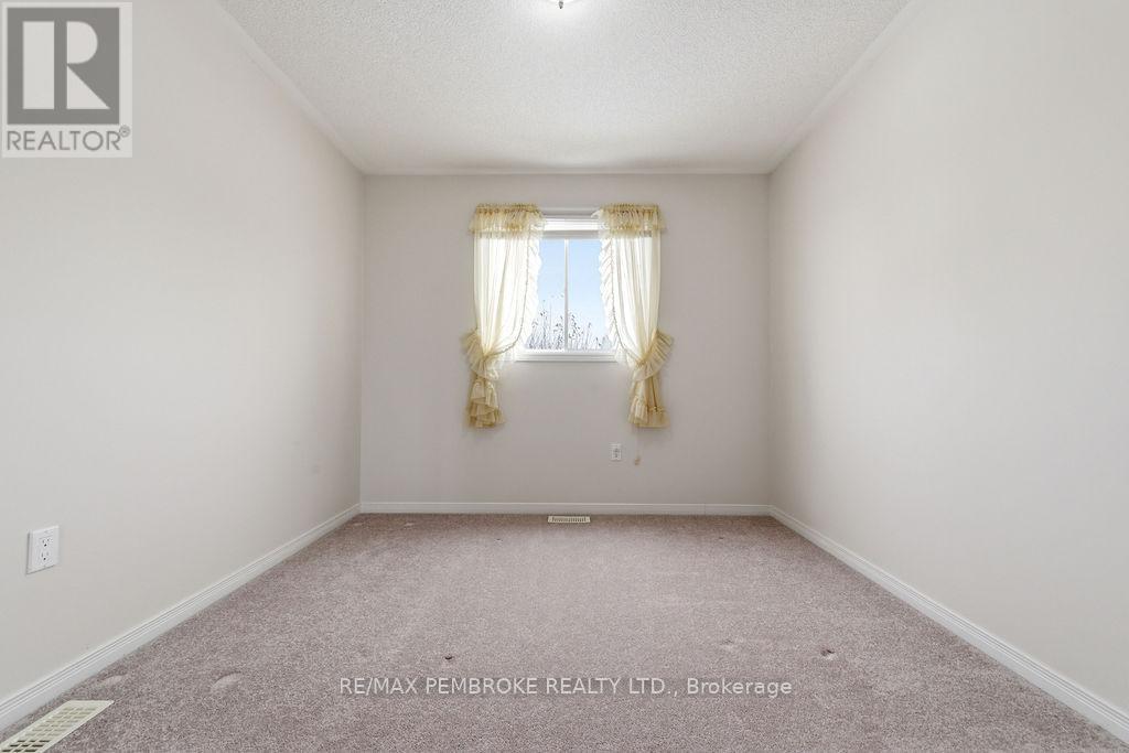 614 Weston Street, Pembroke, Ontario  K8A 3Y7 - Photo 19 - X12856040