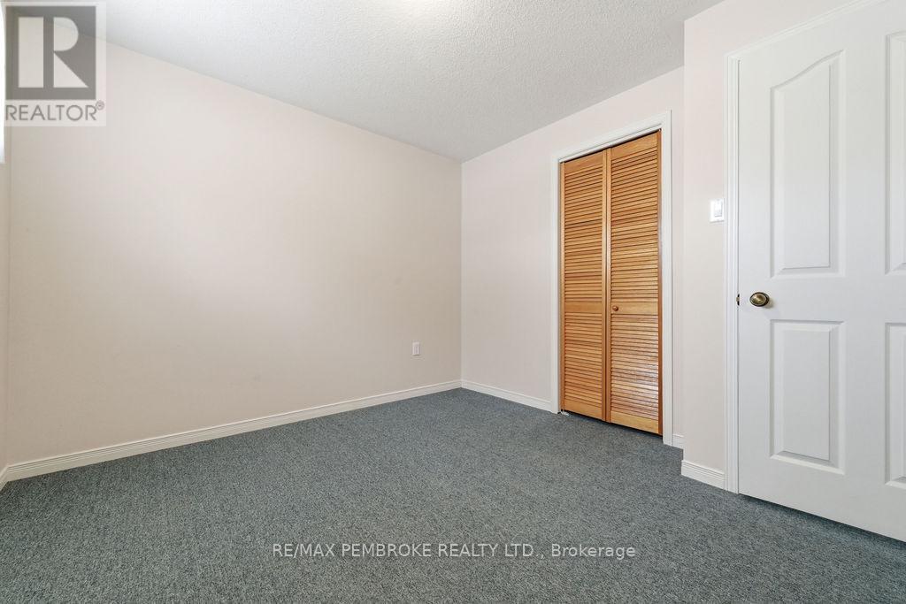 614 Weston Street, Pembroke, Ontario  K8A 3Y7 - Photo 25 - X12856040