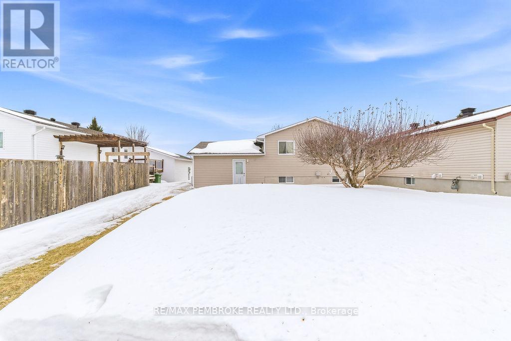 614 Weston Street, Pembroke, Ontario  K8A 3Y7 - Photo 7 - X12856040