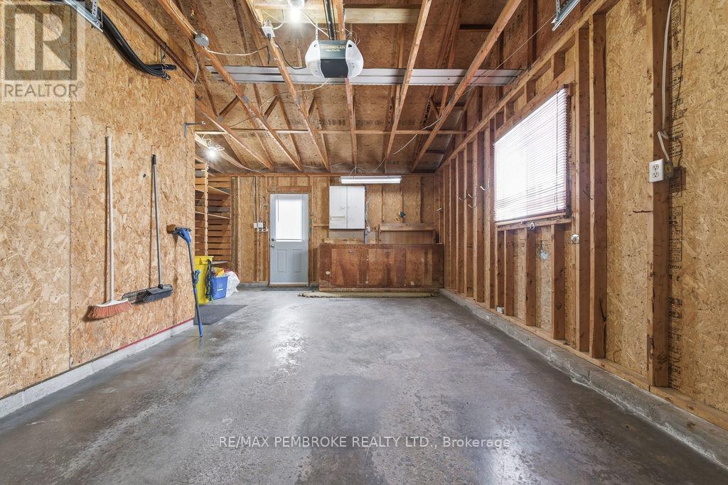 614 Weston Street, Pembroke, Ontario  K8A 3Y7 - Photo 8 - X12856040