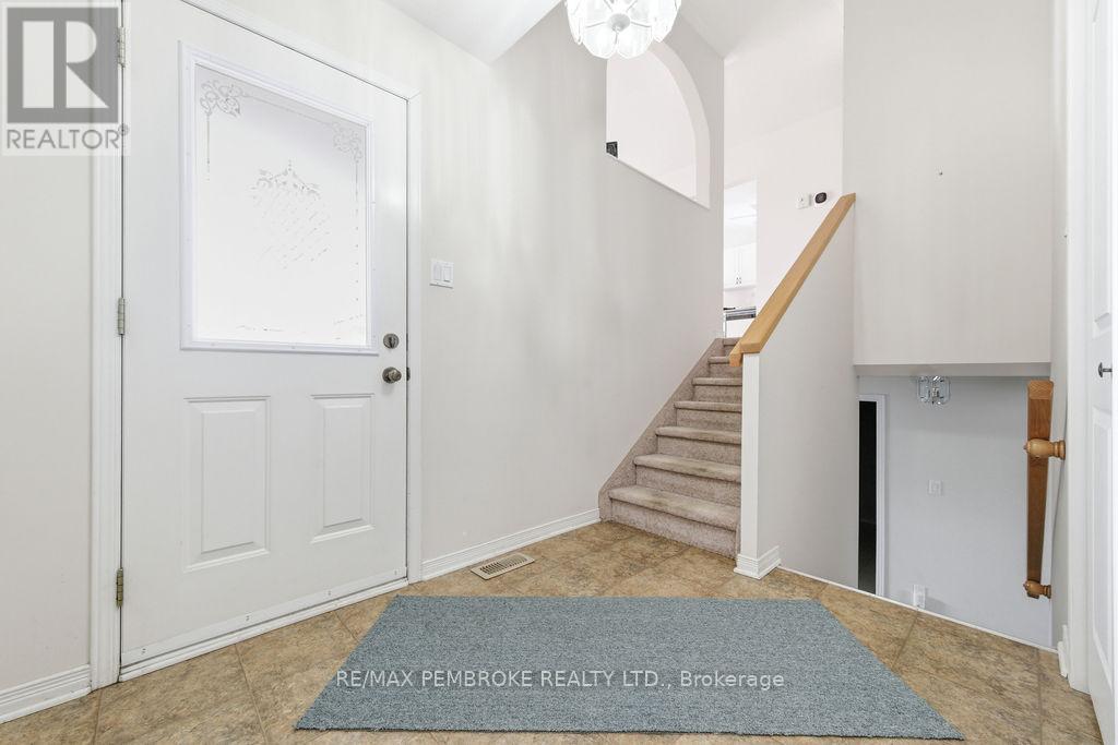 614 Weston Street, Pembroke, Ontario  K8A 3Y7 - Photo 9 - X12856040