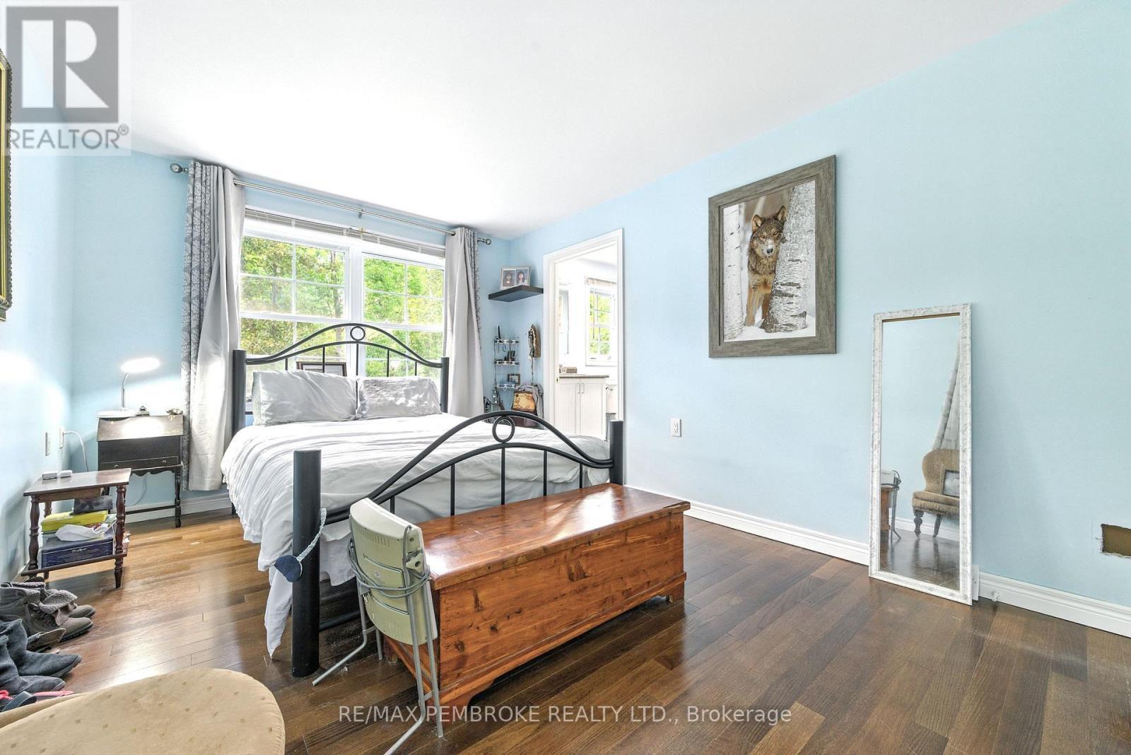 625 Forest Park Road, Laurentian Valley, Ontario  K8A 6W2 - Photo 20 - X12856154