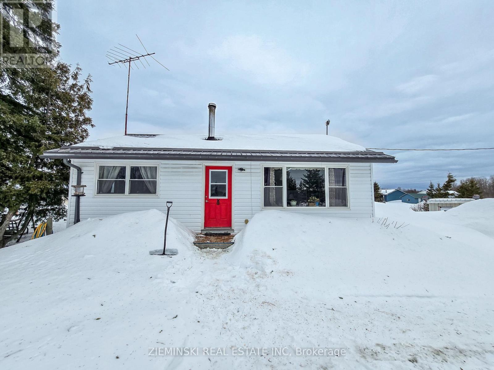 2896 101 HIGHWAY, black river-matheson (matheson), Ontario