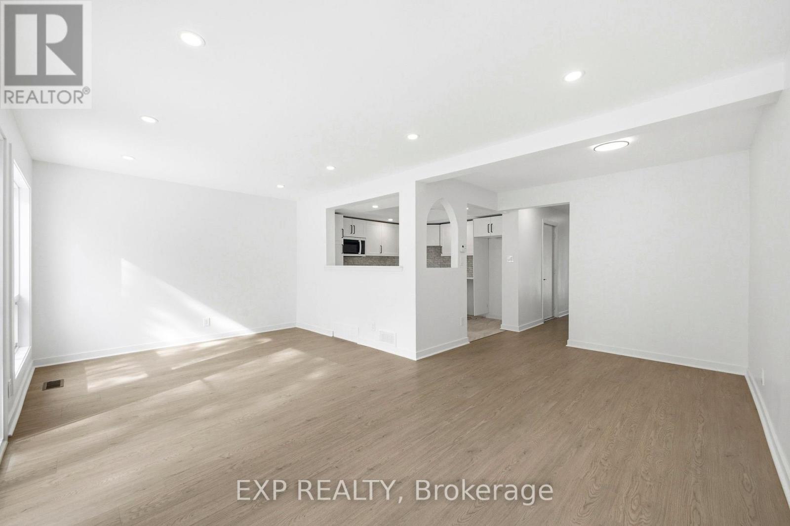 74 Shearer Crescent, Ottawa, Ontario  K2L 3N1 - Photo 10 - X12856006