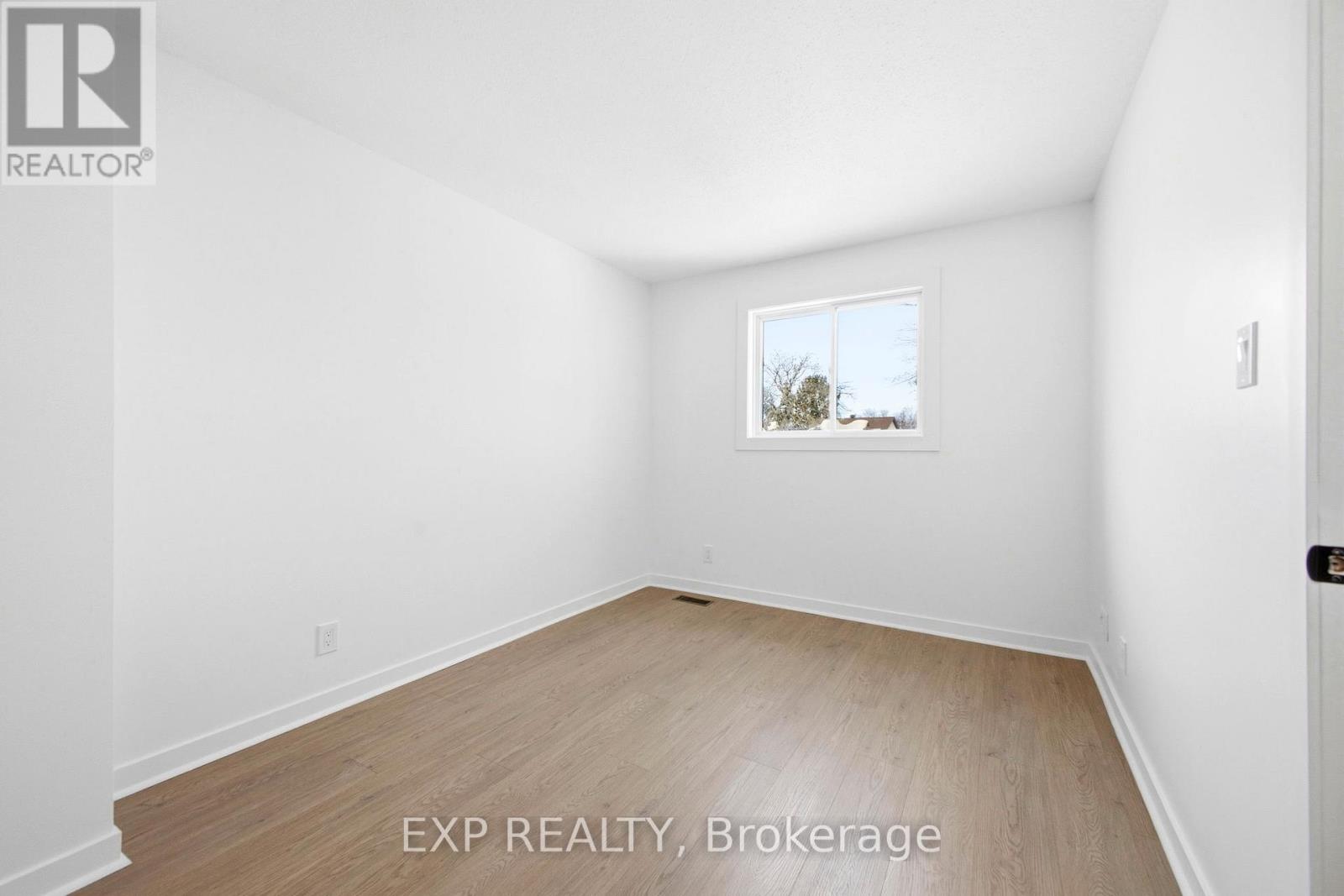 74 Shearer Crescent, Ottawa, Ontario  K2L 3N1 - Photo 19 - X12856006