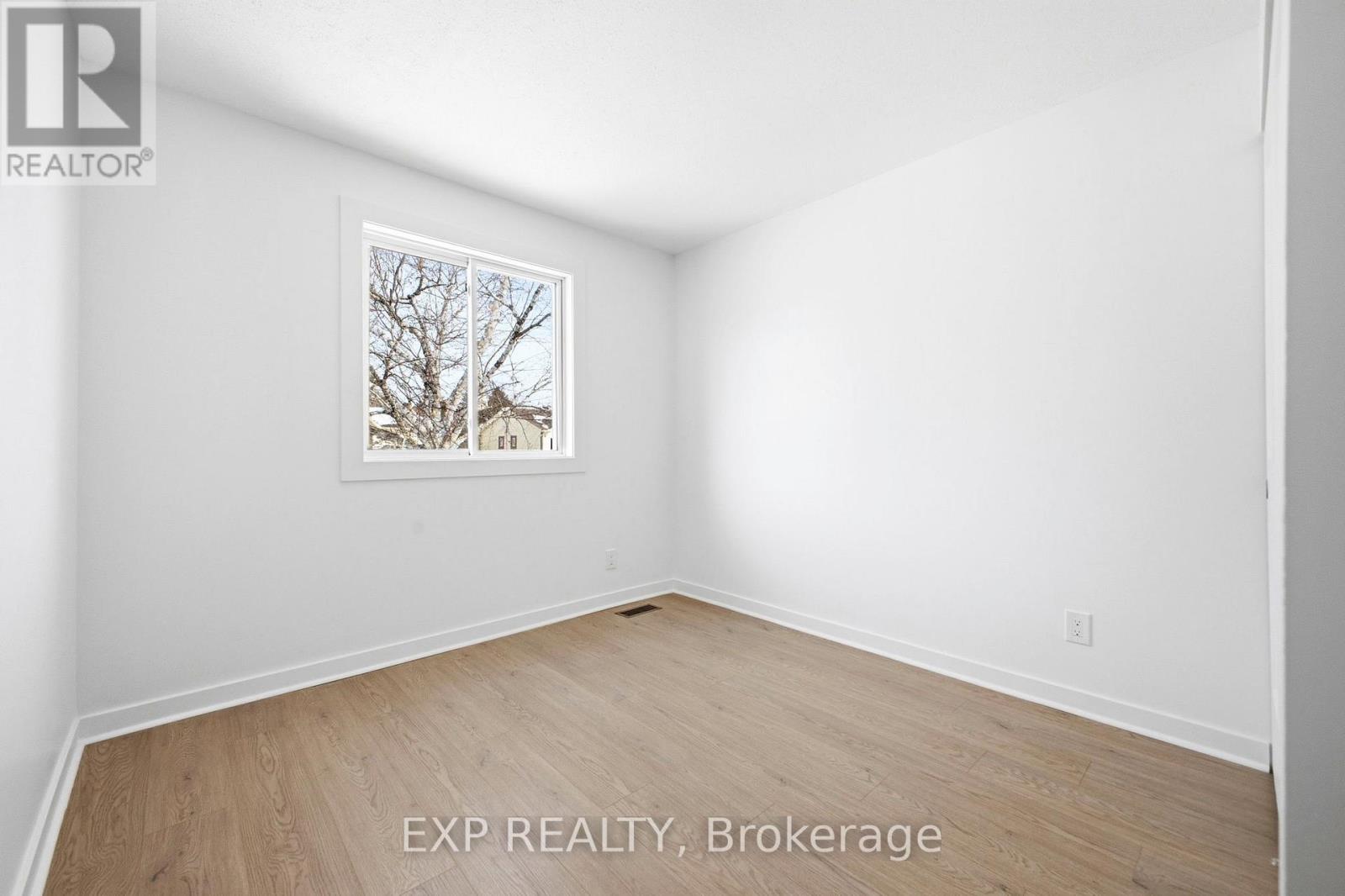 74 Shearer Crescent, Ottawa, Ontario  K2L 3N1 - Photo 20 - X12856006
