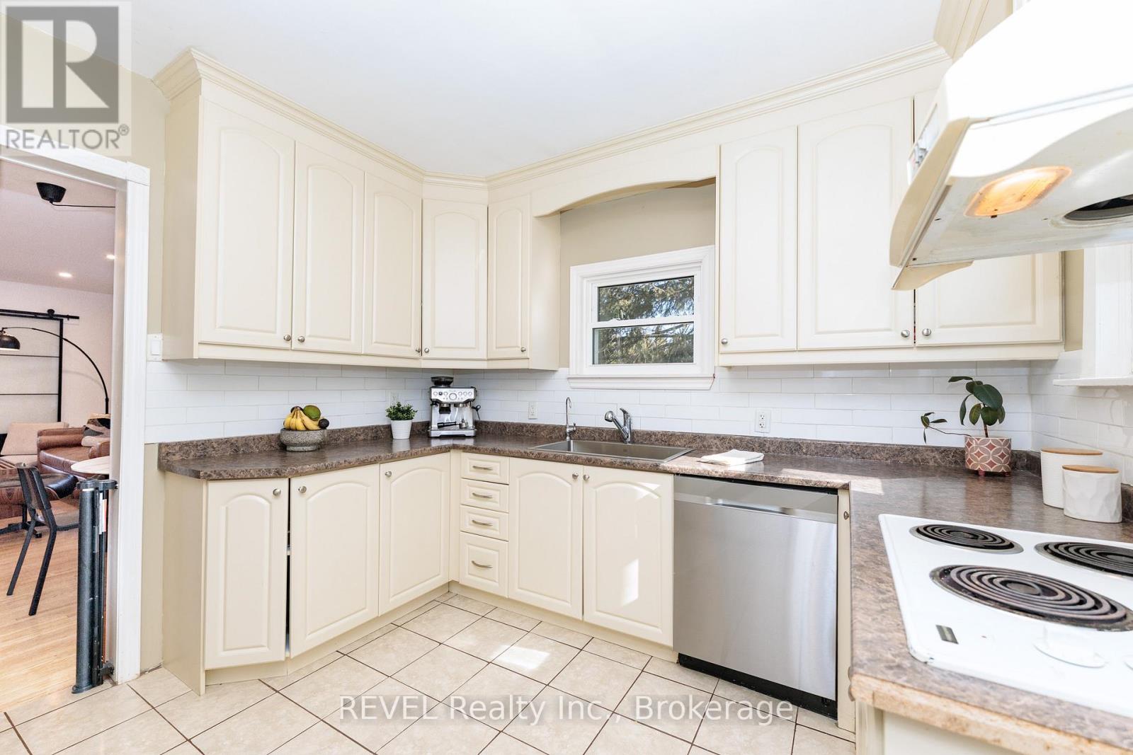 165 Main Street, St. Catharines, Ontario  L2N 4V6 - Photo 21 - X12856038