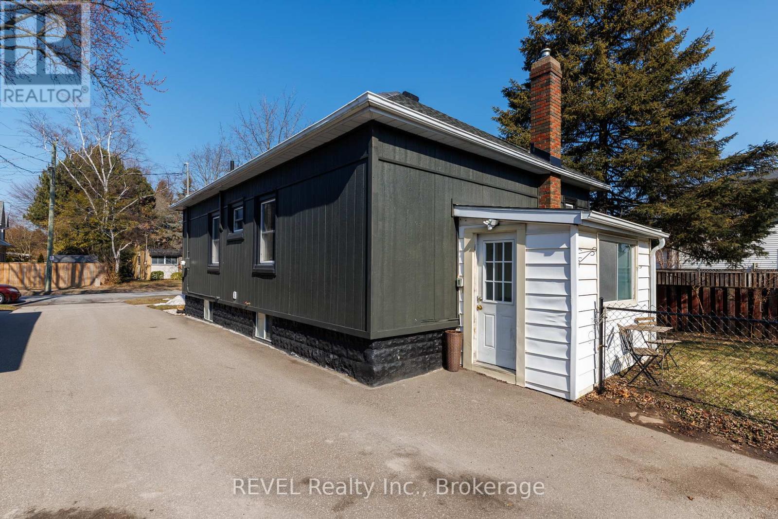 165 Main Street, St. Catharines, Ontario  L2N 4V6 - Photo 35 - X12856038