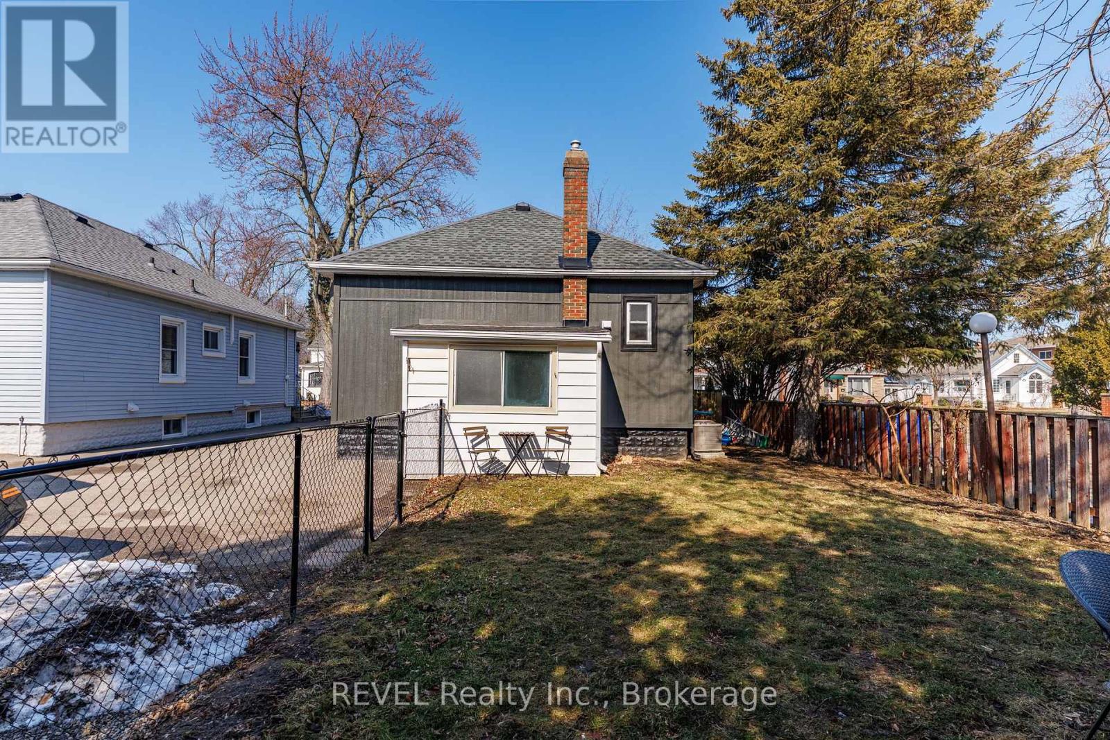 165 Main Street, St. Catharines, Ontario  L2N 4V6 - Photo 39 - X12856038