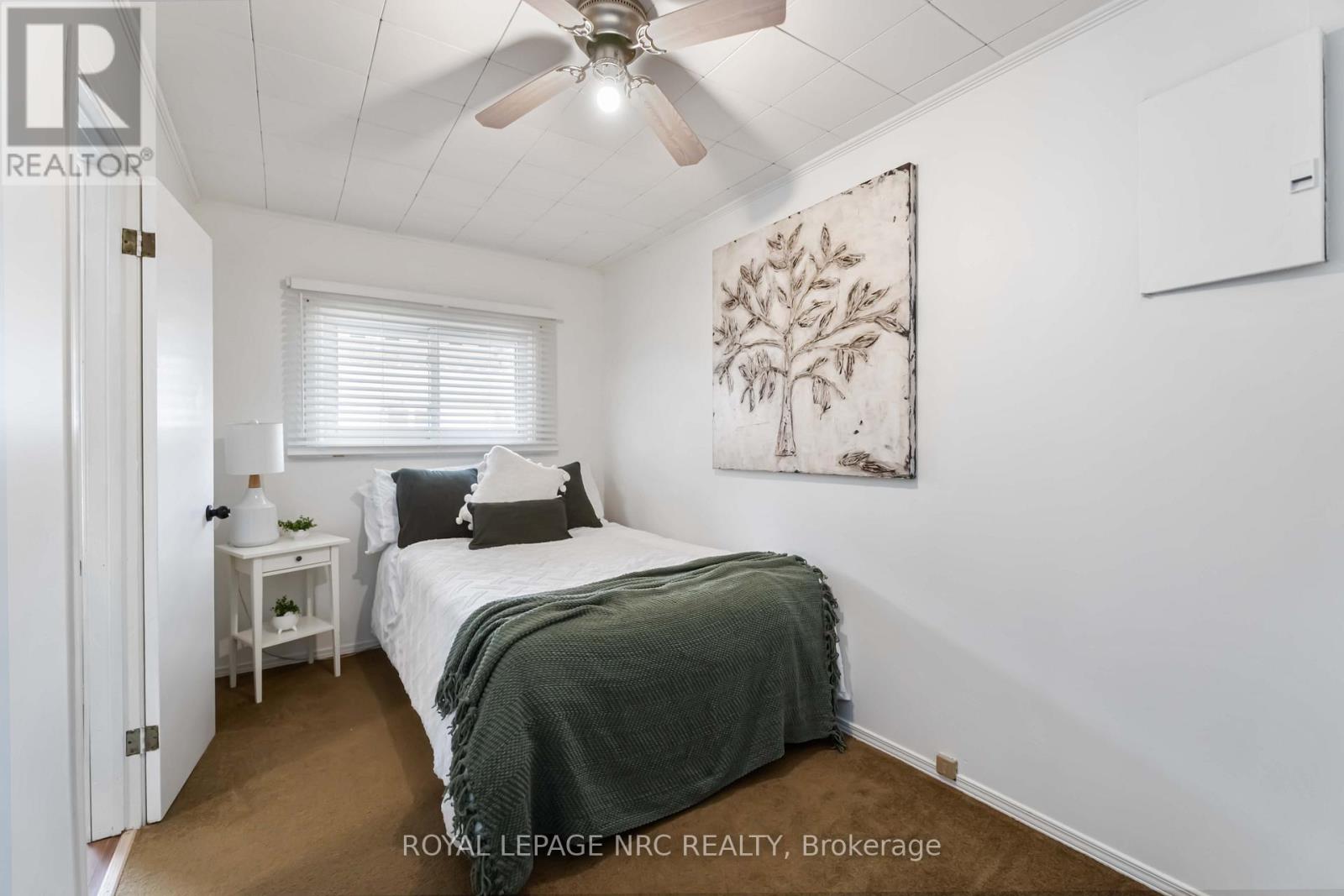 4049 Victoria Road, Fort Erie (Crystal Beach), Ontario  L0S 1B0 - Photo 17 - X12856100