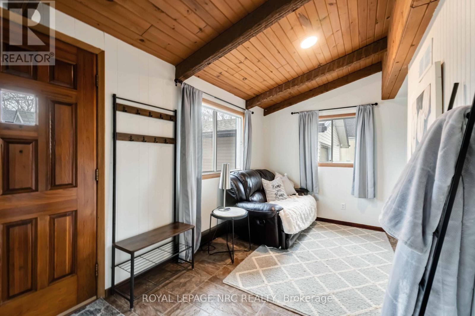 4049 Victoria Road, Fort Erie (Crystal Beach), Ontario  L0S 1B0 - Photo 18 - X12856100