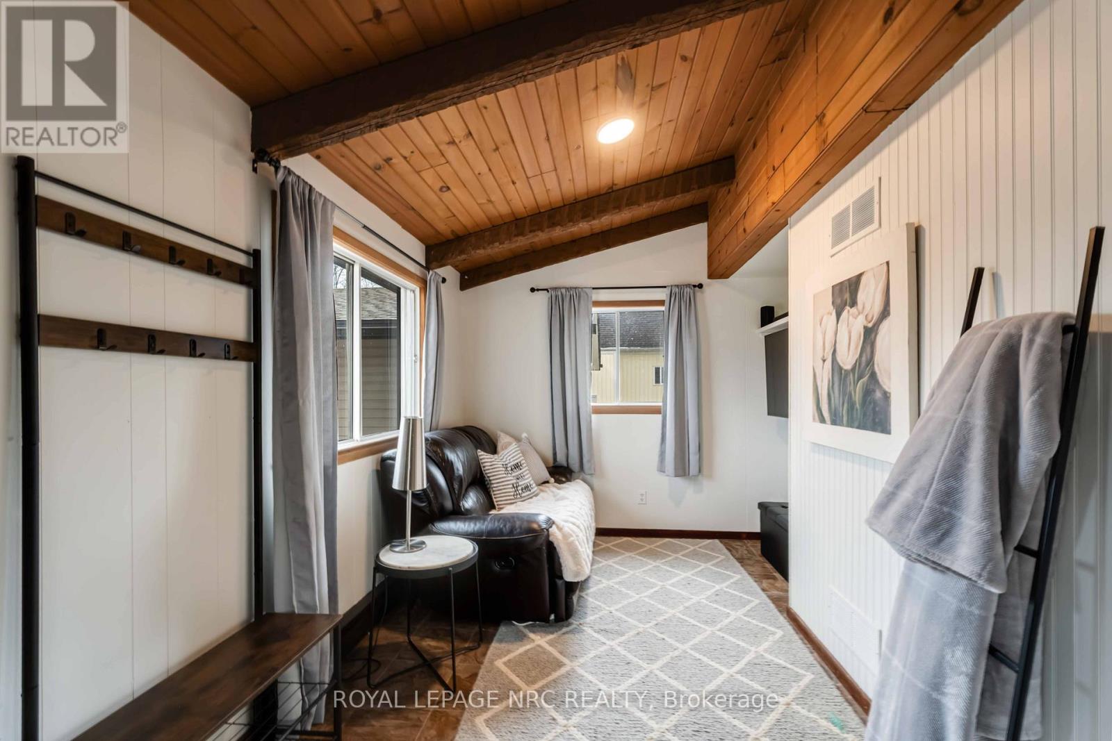 4049 Victoria Road, Fort Erie (Crystal Beach), Ontario  L0S 1B0 - Photo 20 - X12856100