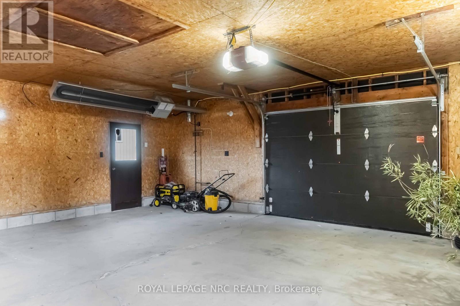 4049 Victoria Road, Fort Erie (Crystal Beach), Ontario  L0S 1B0 - Photo 33 - X12856100