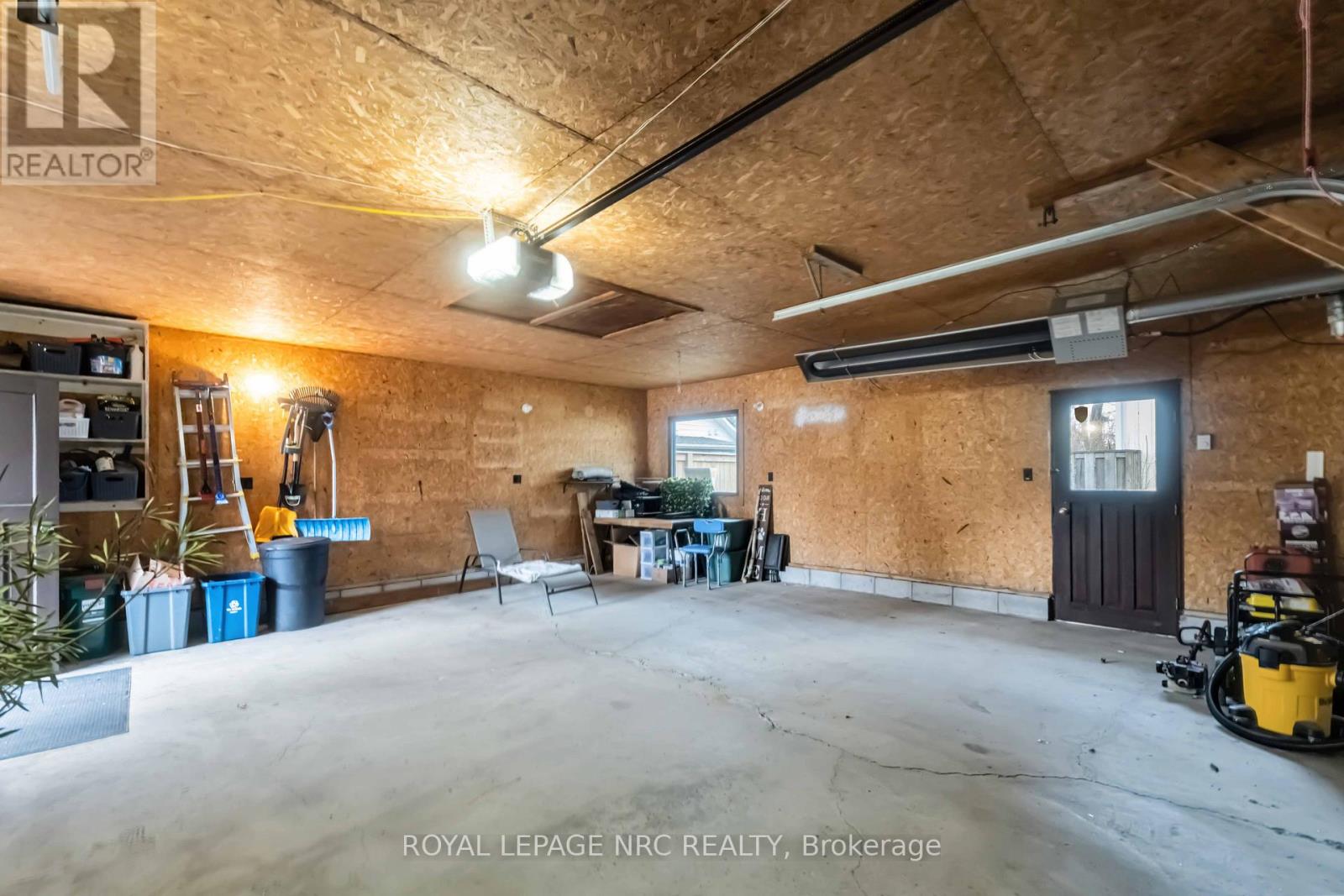 4049 Victoria Road, Fort Erie (Crystal Beach), Ontario  L0S 1B0 - Photo 37 - X12856100