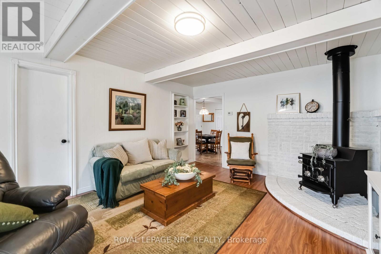 4049 Victoria Road, Fort Erie (Crystal Beach), Ontario  L0S 1B0 - Photo 7 - X12856100