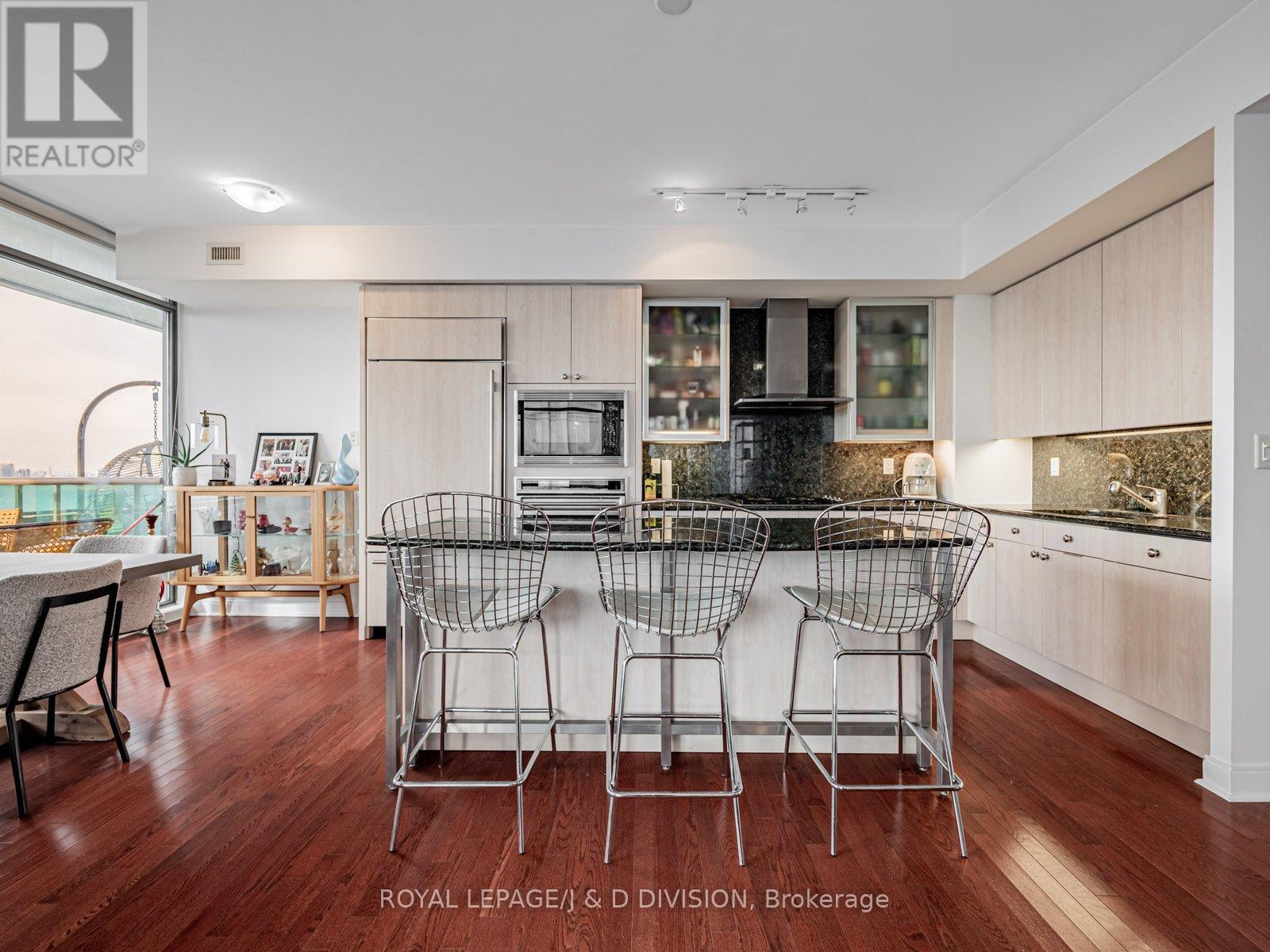 3402 - 18 Yorkville Avenue, Toronto, Ontario  M4W 3Y8 - Photo 5 - C12855244