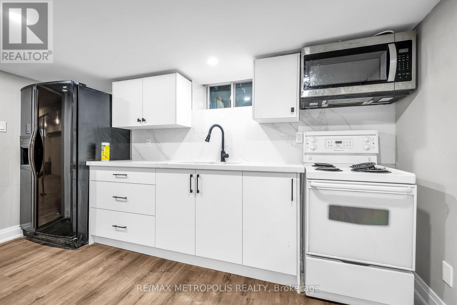 Bsmt - 48 Billingsgate Crescent, Ajax, Ontario  L1S 2R8 - Photo 2 - E12824458