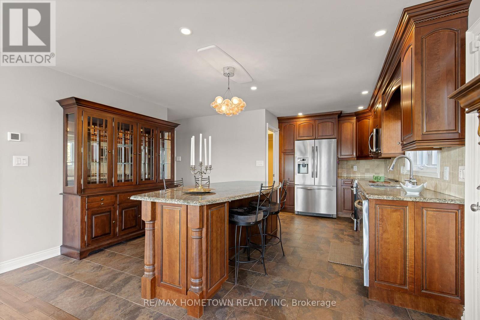 9 Bayview Road, Brockville, Ontario  K6V 5S2 - Photo 23 - X12856124