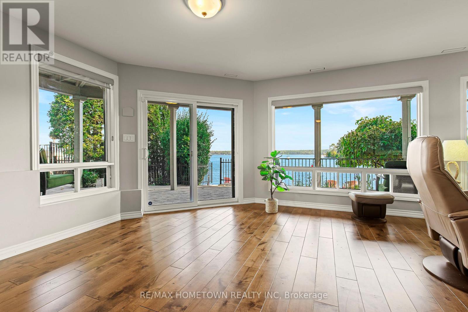 9 Bayview Road, Brockville, Ontario  K6V 5S2 - Photo 36 - X12856124