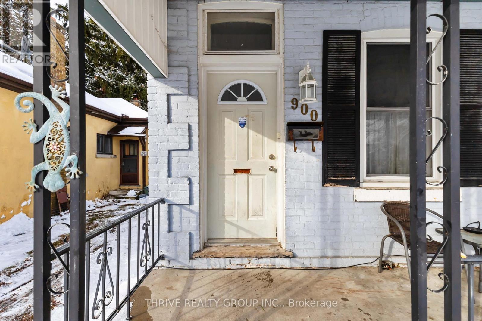 900 Dufferin Avenue, London East, Ontario  N5W 3K2 - Photo 2 - X12610594