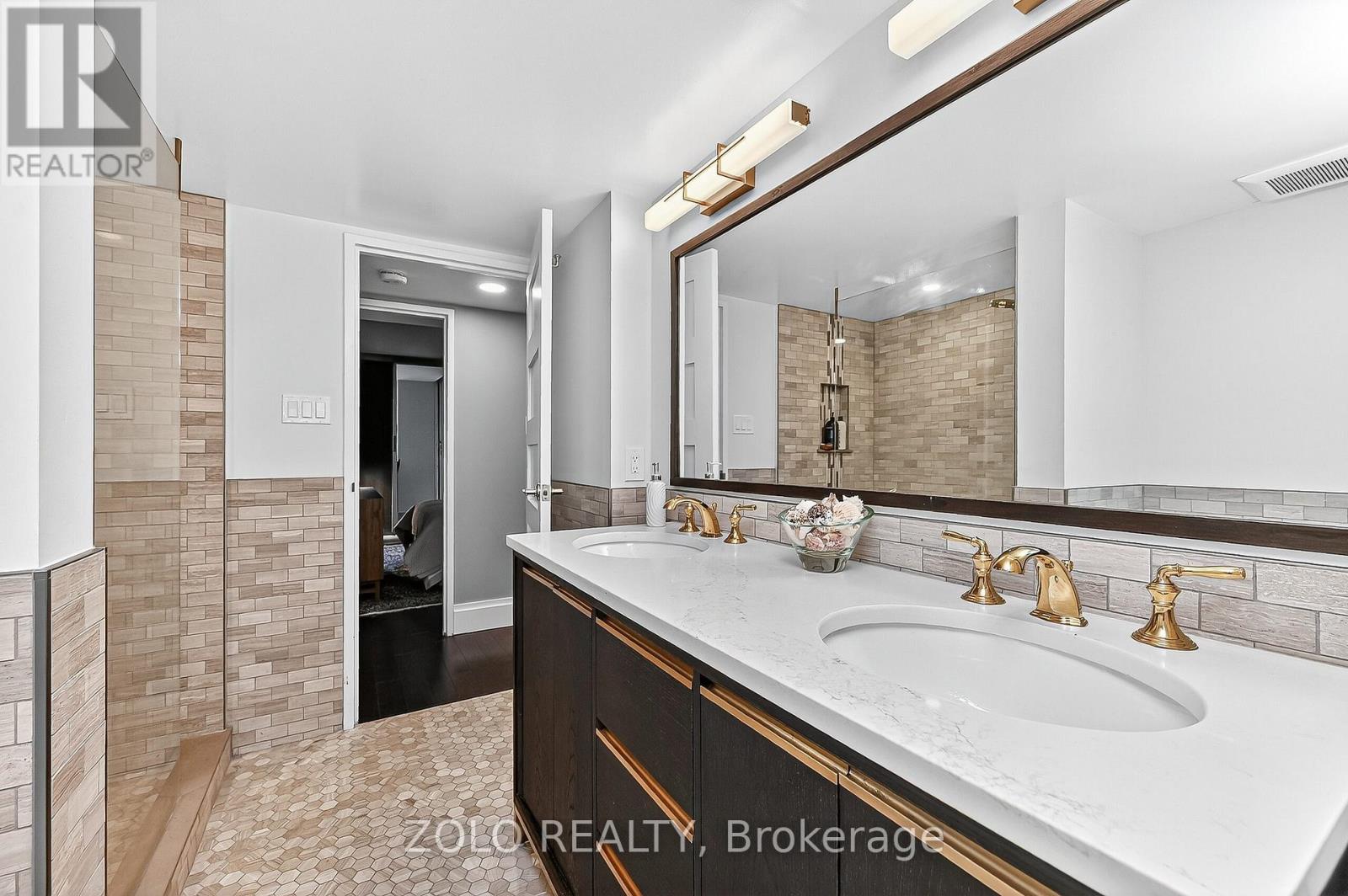 1101 - 160 George Street, Ottawa, Ontario  K1N 9M2 - Photo 28 - X12694658