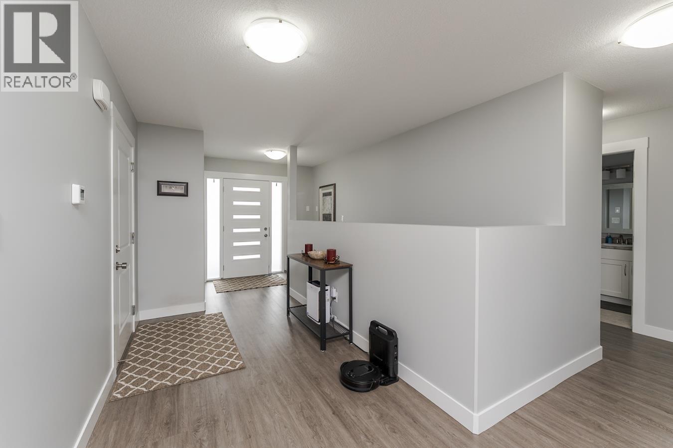 9060 Tatlow Place, Prince George, British Columbia  V2K 0B5 - Photo 2 - R3097026