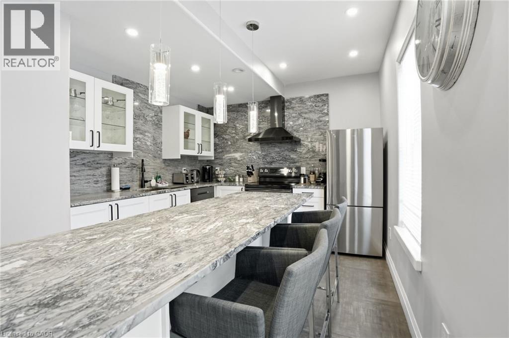 4733 River Road Unit# Upper, Niagara Falls, Ontario  L2E 3G3 - Photo 3 - 40810163