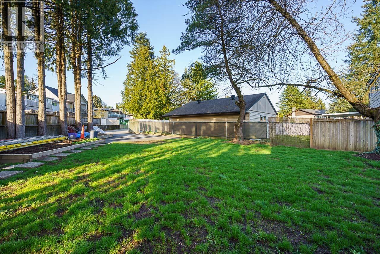 615 Allison Place, New Westminster, British Columbia  V3L 5C1 - Photo 35 - R3097027