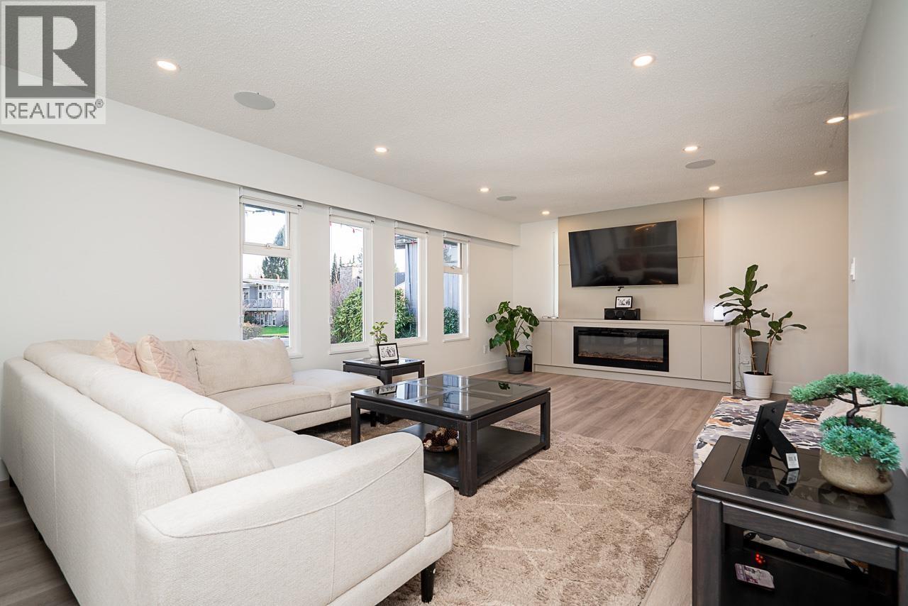 615 Allison Place, New Westminster, British Columbia  V3L 5C1 - Photo 6 - R3097027