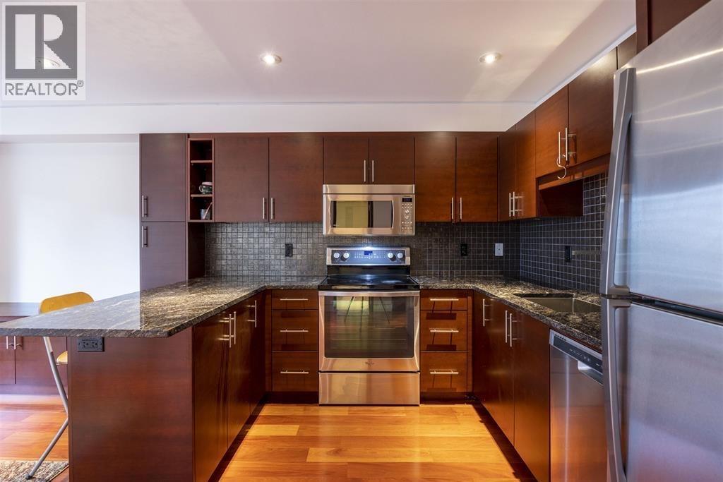 4467 W 7th Ave Vancouver, Vancouver, British Columbia  V6R 1X1 - Photo 2 - R3097064