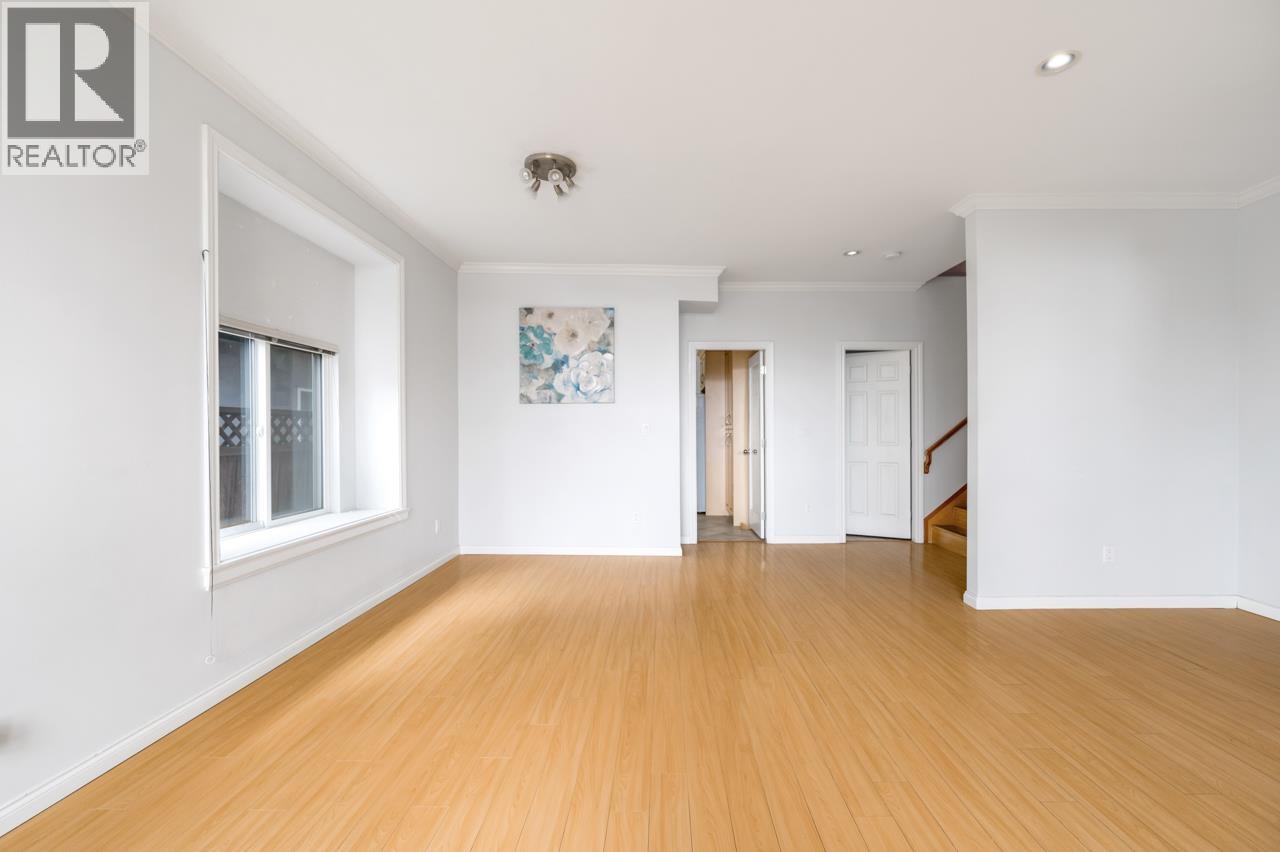 5898 Rumble Street, Burnaby, British Columbia  V5J 2C6 - Photo 9 - R3096915