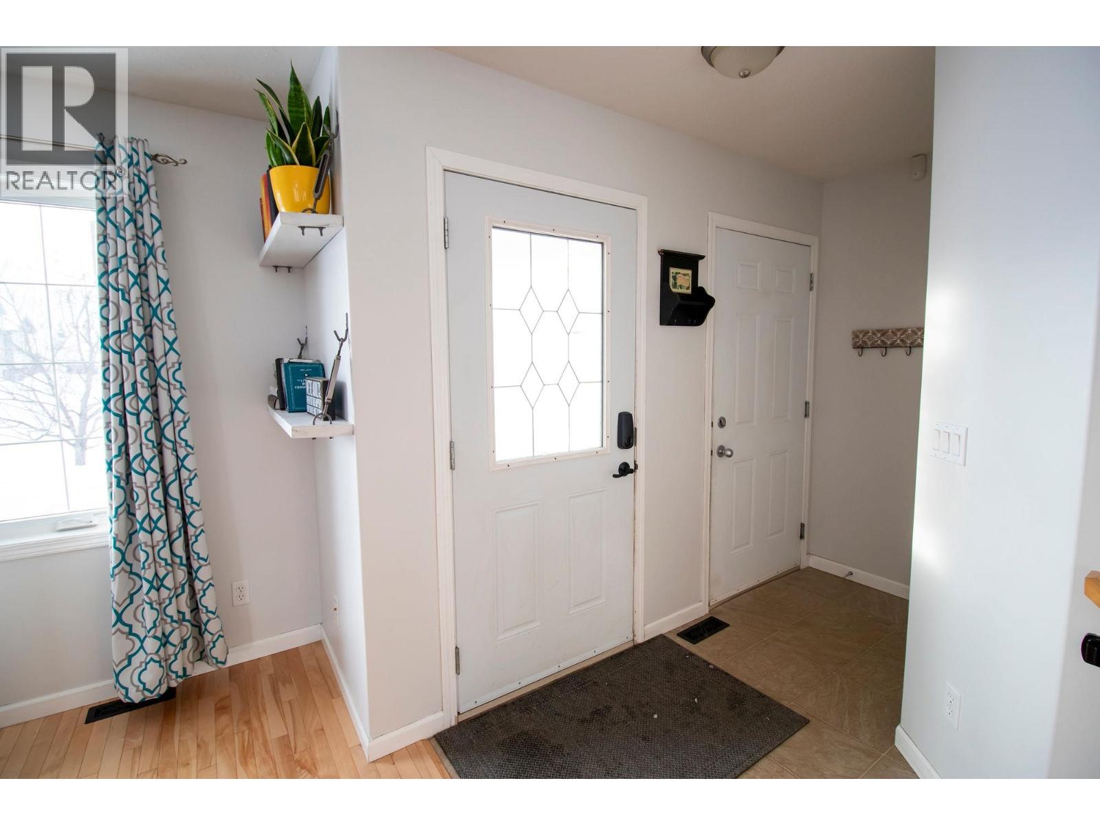 11723 91 Street, Fort St. John, British Columbia  V1J 0B3 - Photo 3 - R3097021