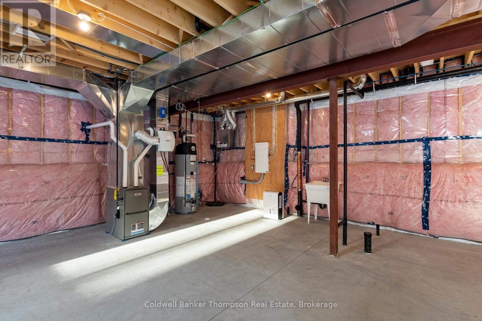 14 Eaglecrest Avenue, Huntsville, Ontario  P1H 0G5 - Photo 35 - X12856018