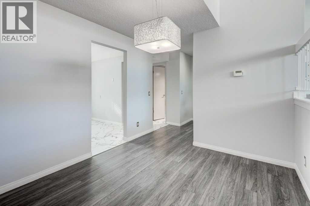 324 Brae Glen Road Sw, Calgary, Alberta  T2W 1B6 - Photo 9 - A2290619