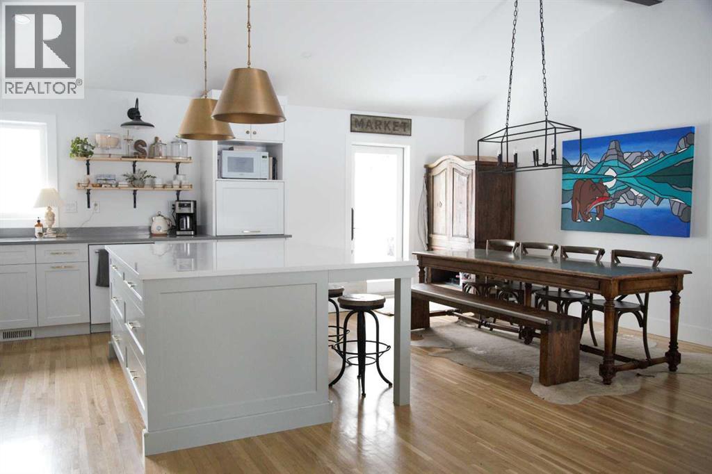 64 Hartford Road Nw, Calgary, Alberta  T2K 2A5 - Photo 9 - A2291080