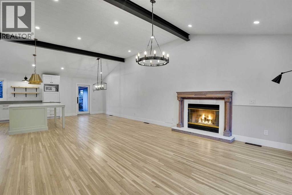 64 Hartford Road Nw, Calgary, Alberta  T2K 2A5 - Photo 2 - A2291080