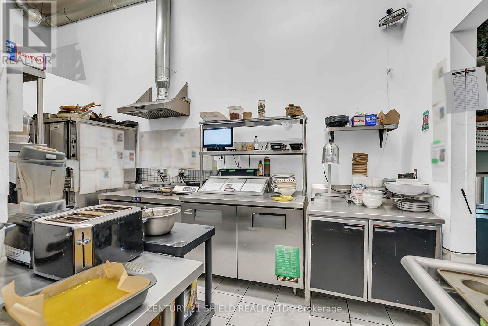 116 Pitt Street, Cornwall, Ontario  K6J 3P4 - Photo 14 - X12856122