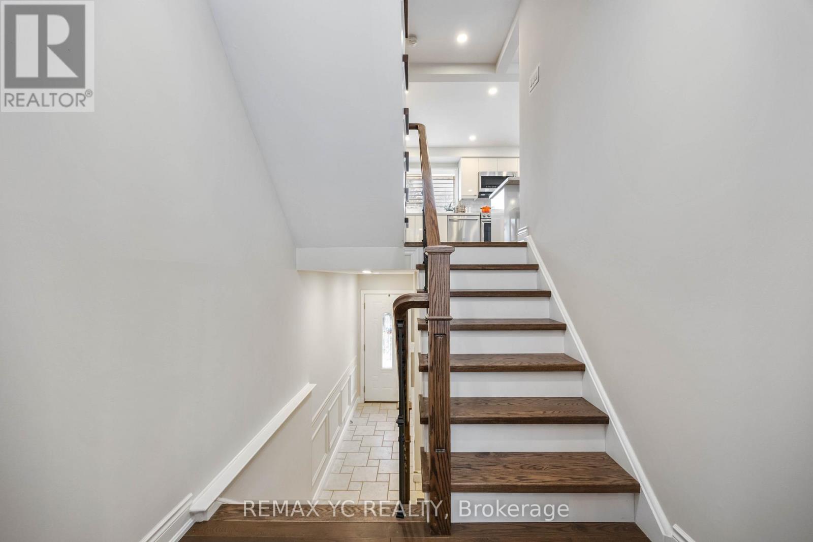 118 Tangle Briarway, Toronto, Ontario  M2J 2M4 - Photo 17 - C12856012