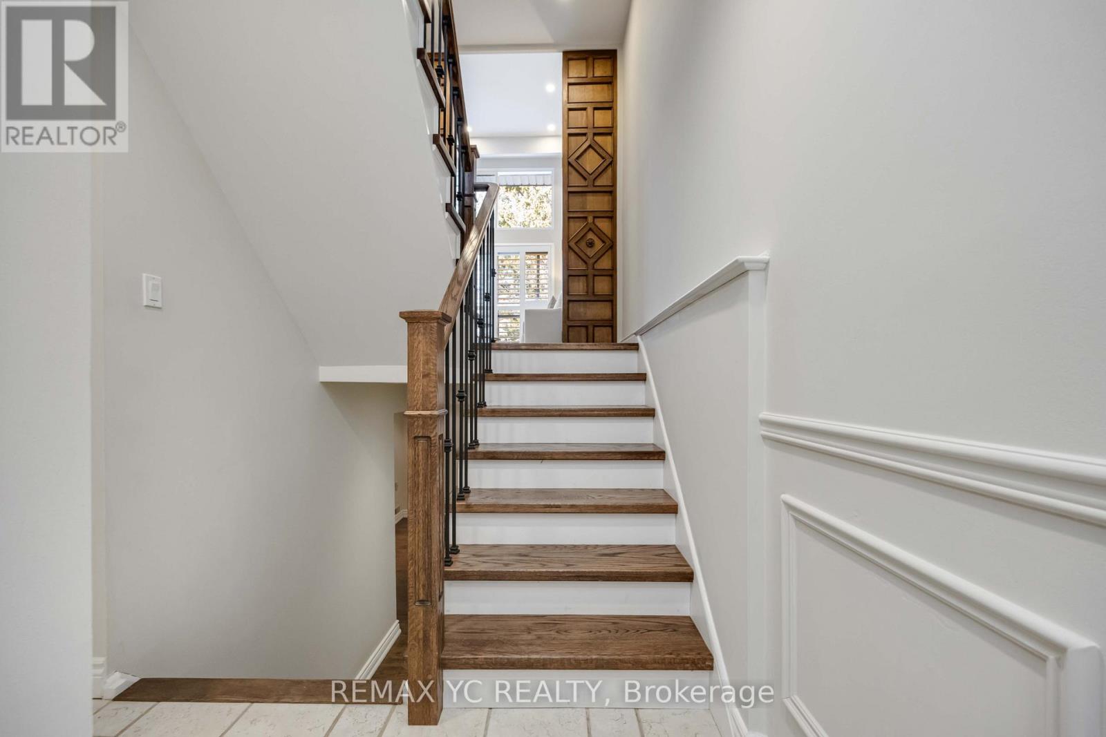 118 Tangle Briarway, Toronto, Ontario  M2J 2M4 - Photo 6 - C12856012