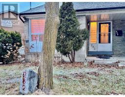 282 ROYWOOD DRIVE, Toronto, Ontario