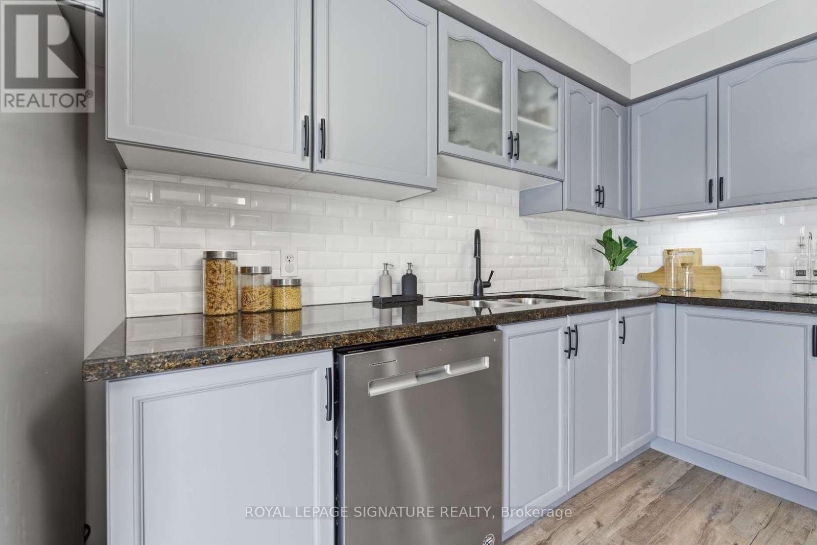 52 Seaboard Gate, Whitby, Ontario  L1N 9P2 - Photo 14 - E12856032