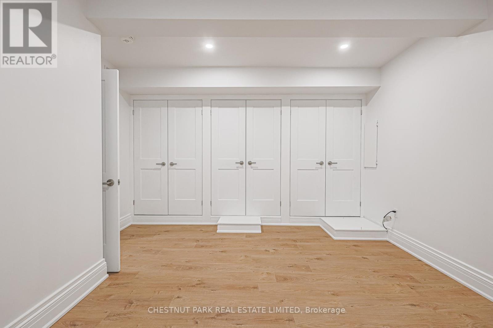 Lower - 253 Pape Avenue, Toronto, Ontario  M4M 2W4 - Photo 10 - E12856110