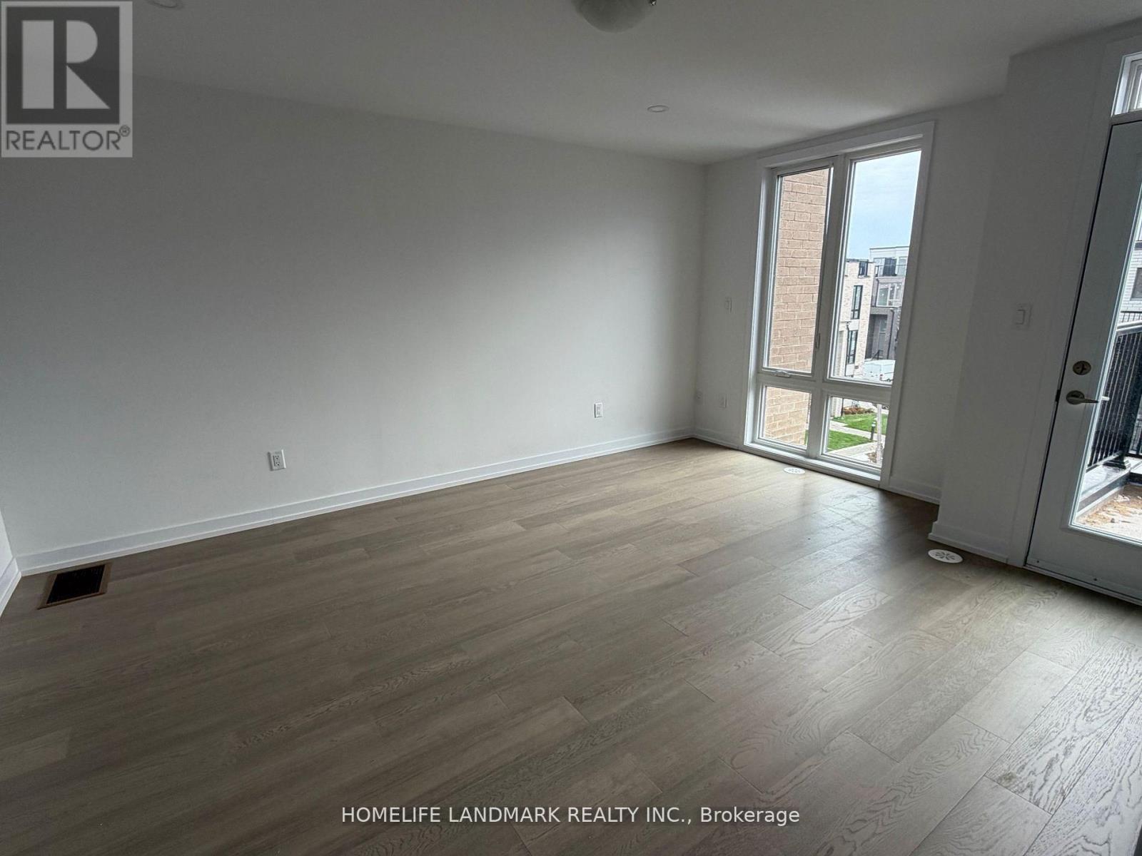 57 Jefferson Side Road, Richmond Hill, Ontario  L4E 1M1 - Photo 7 - N12856112